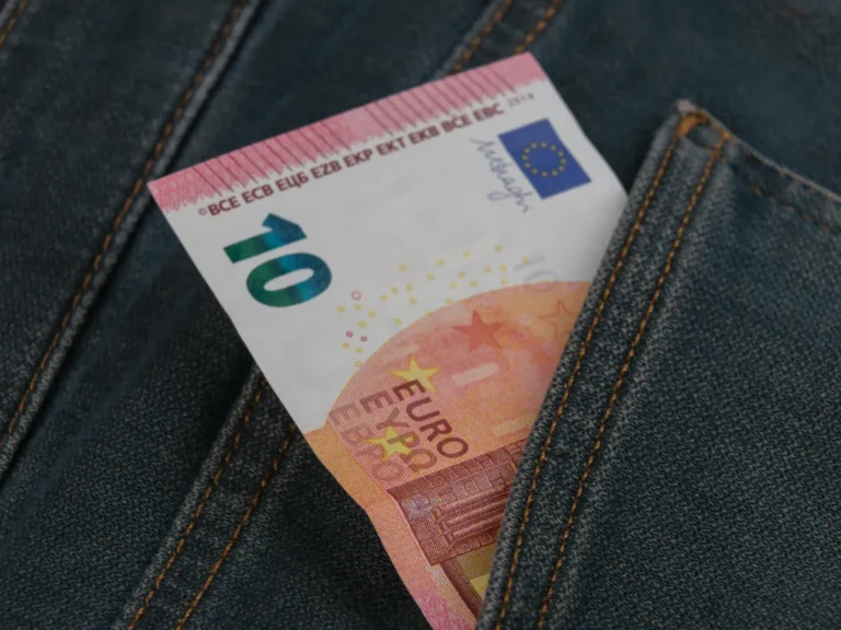 How to Earn More Money Through Reselling: 7 Practical Strategies That Work