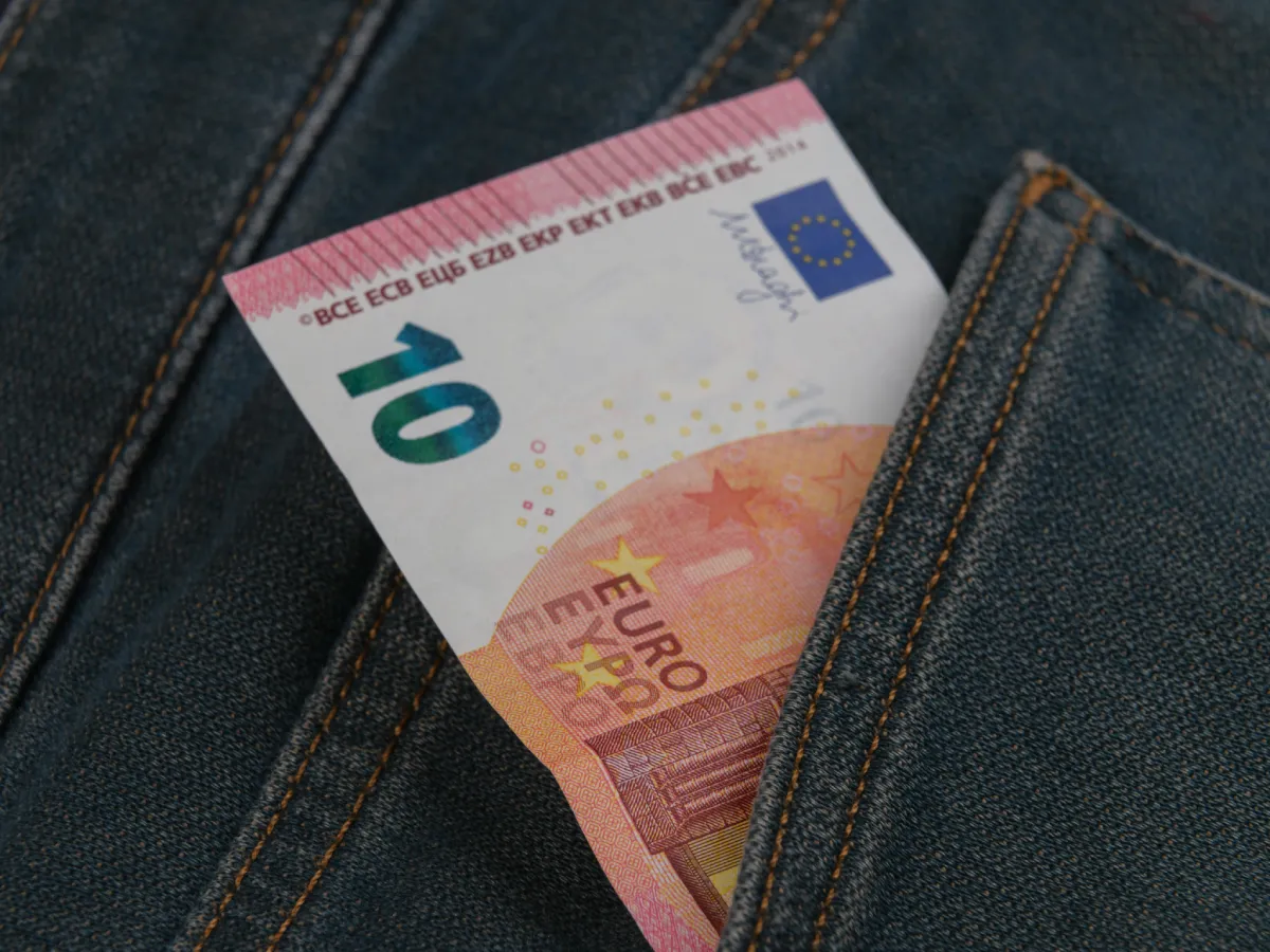 How to Earn More Money Through Reselling: 7 Practical Strategies That Work