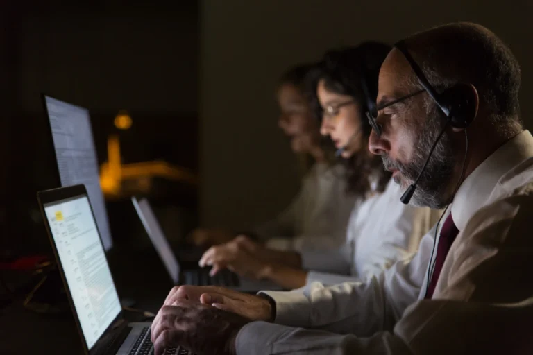 How to Start a Tech Support Business: 4 Essential Steps for Success