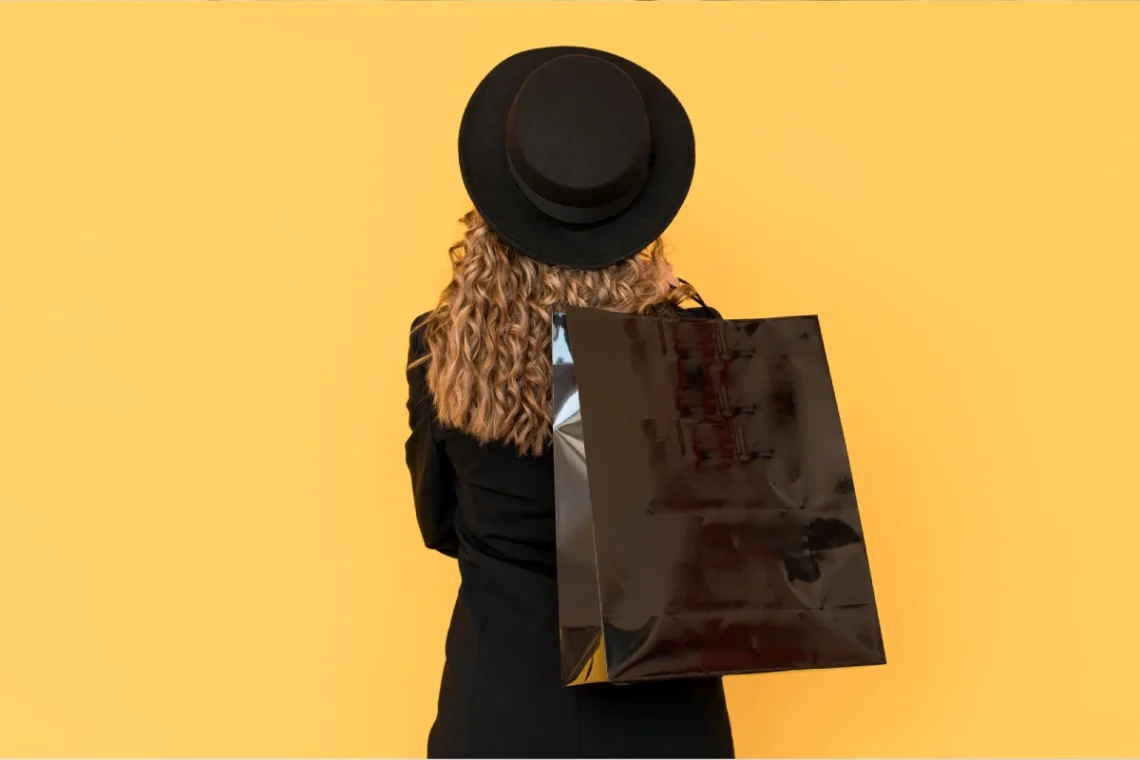 Mopak Review: Sustainable Fashion Brand Combining Style and Ethics