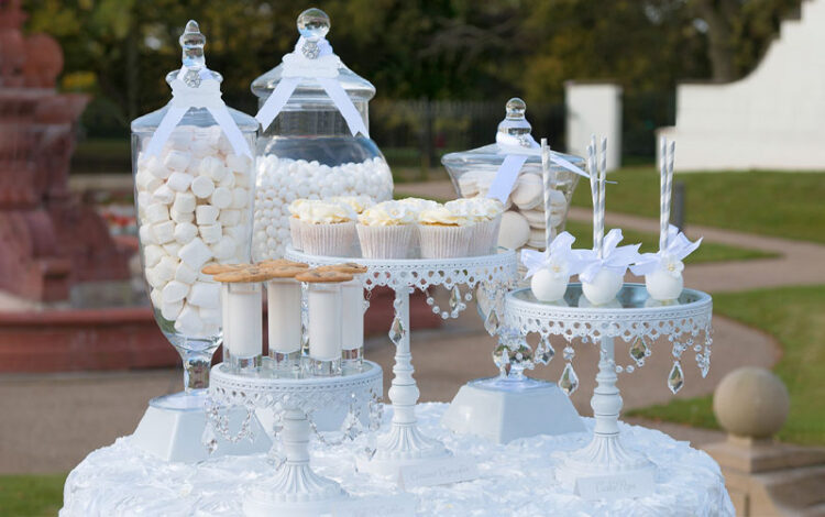 How To Save Money on Your Wedding Candy Buffet