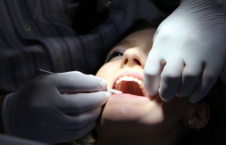 6 Important Job Responsibilities of a Dentist